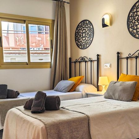 Hostal Dinamarca San Antonio  Exteriér fotografie