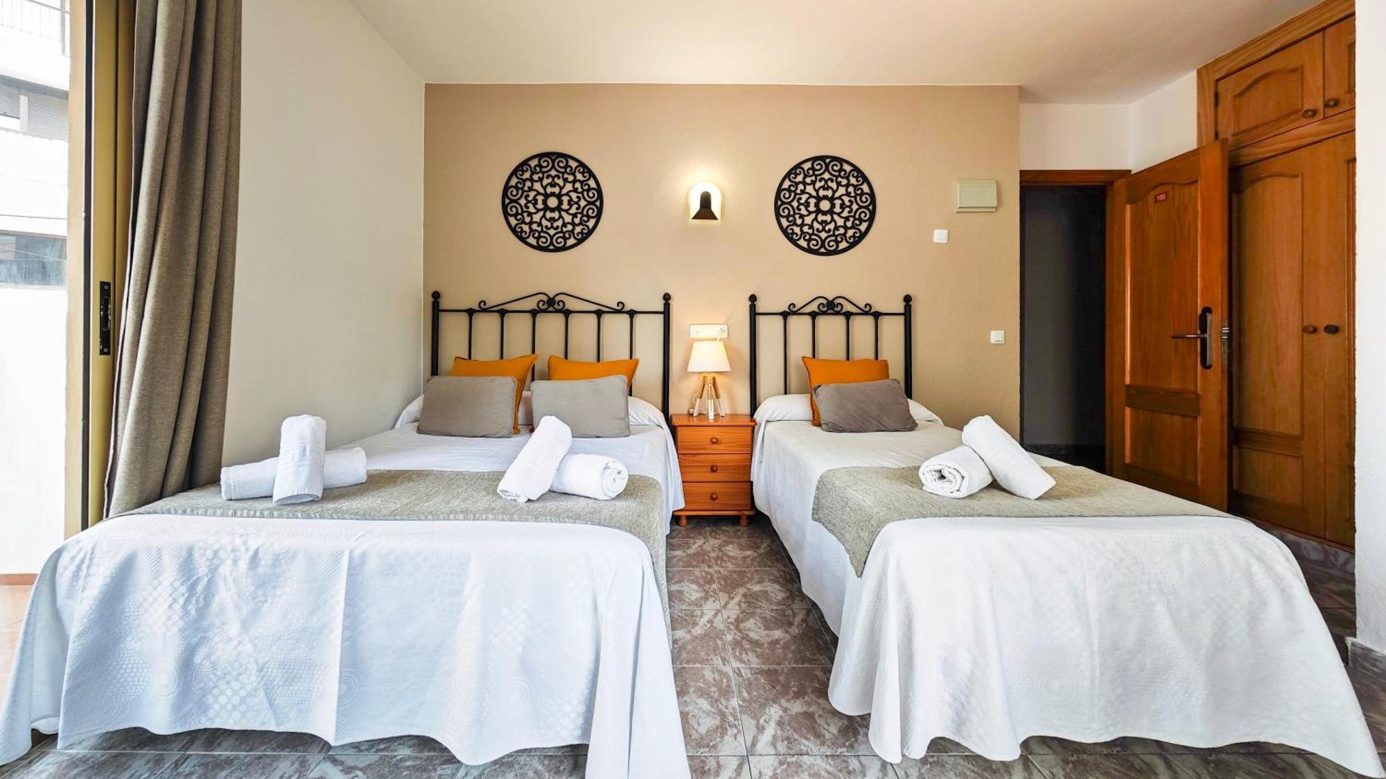Hostal Dinamarca San Antonio  Exteriér fotografie