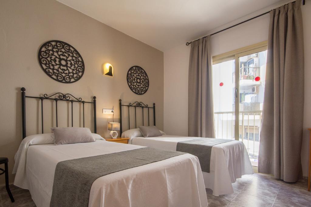 Hostal Dinamarca San Antonio  Exteriér fotografie