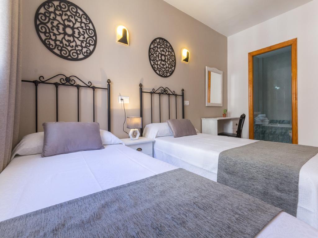 Hostal Dinamarca San Antonio  Exteriér fotografie