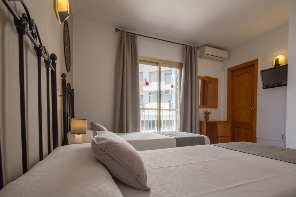Hostal Dinamarca San Antonio  Exteriér fotografie